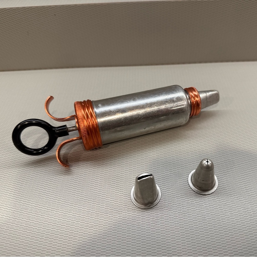 Vintage Mirro Copper/aluminum Cake Decorator Set Plunger Style 3 Icing Tips